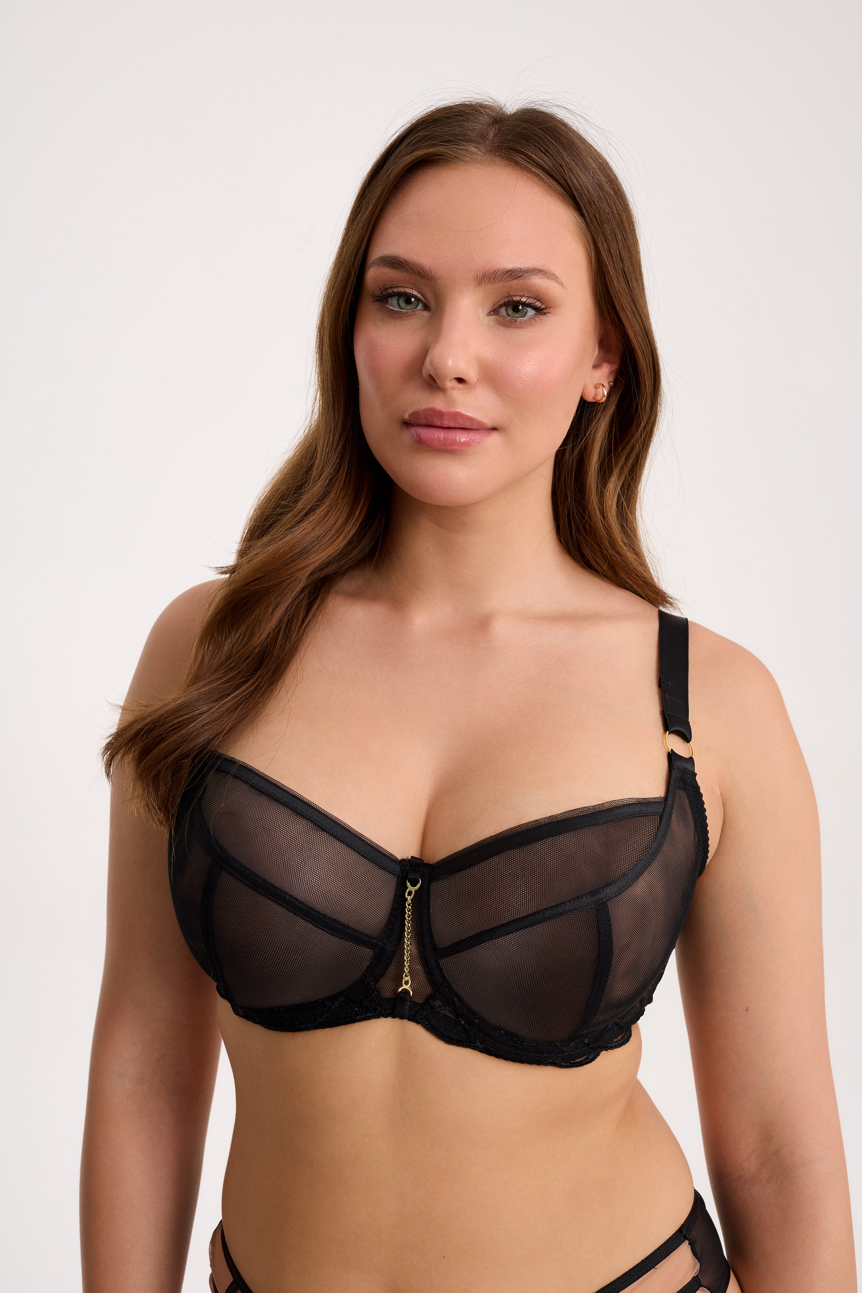 Regina full cup bra B161 black